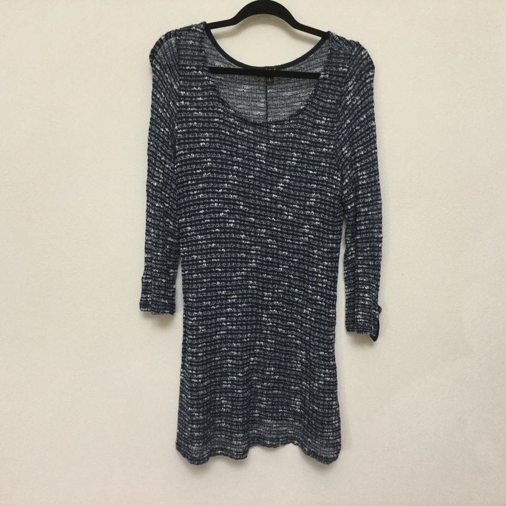 Cal Style Blue, White Knit Tunic Top Size Large Lightweight Business Casual